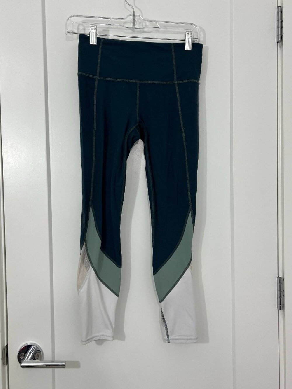 Athleta Small Teal & White Colorblock Mesh Performance Leggings